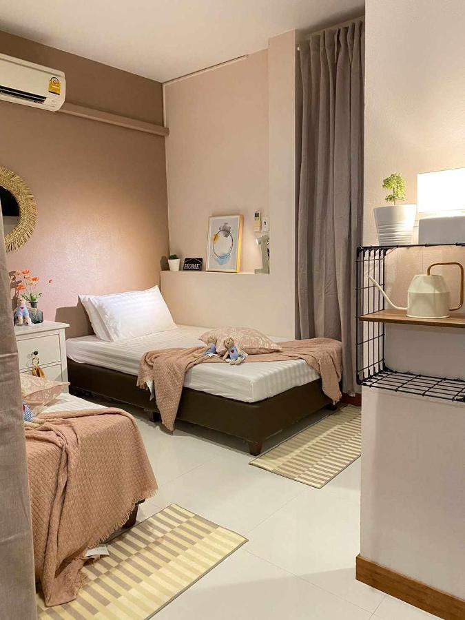 Por Poshtel Kanchanaburi Exterior photo